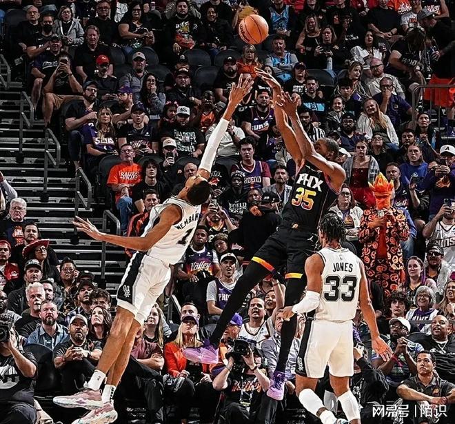 关于关键战布鲁克林篮网备战NBA常规赛，远射贴柱细节流出，压力陡增，训练强度显著提升的信息