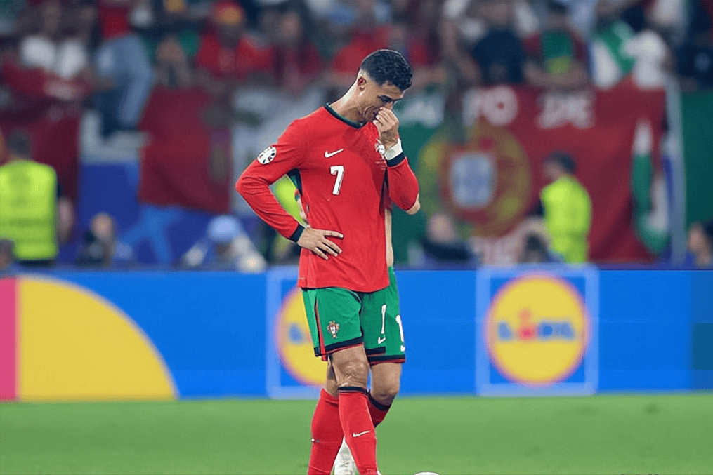 亚特兰大迎足总杯关键赛；关键时刻伤情更新；质疑声仍在；赛程密集仍需轮换的简单介绍