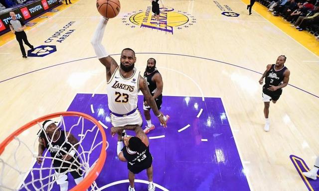 詹姆斯关键节点关键助攻,独行侠带队取胜!的简单介绍 詹姆斯关键节点关键助攻,独行侠带队取胜!的简单介绍